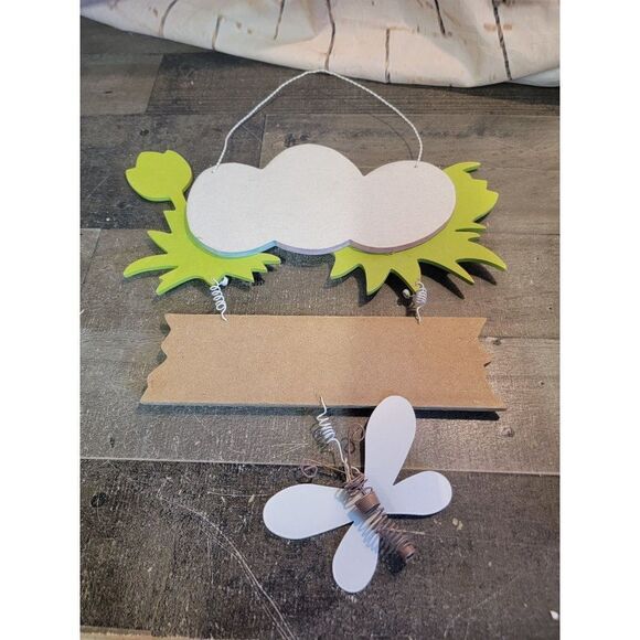 Wooden Easter egg hunt chick flower butterfly sign decor spring - Picture 3 of 3